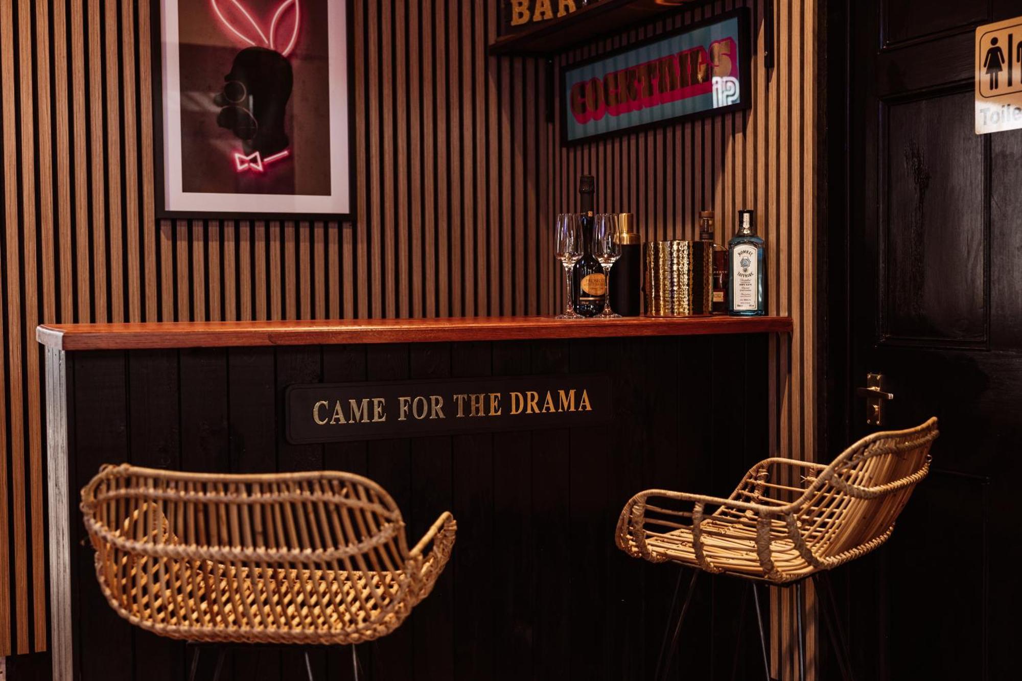 House With A Cinema And Games Room, Sleeps 17 شروزبري المظهر الخارجي الصورة